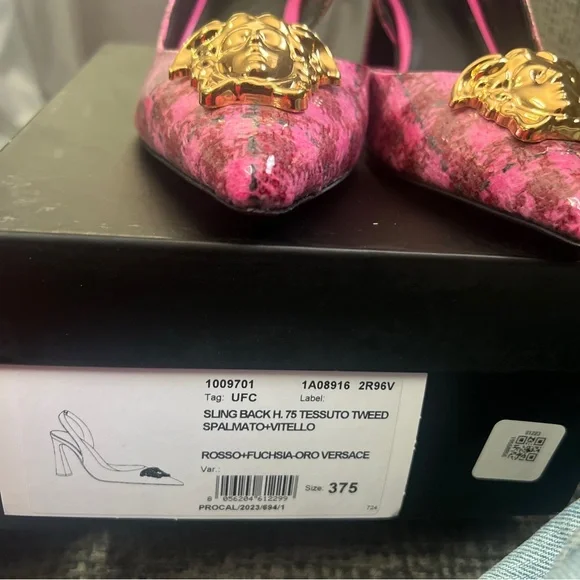 💕SOLD💕 Versace Médusa Insignia Patent Leather Slingback - Picture 7 of 13